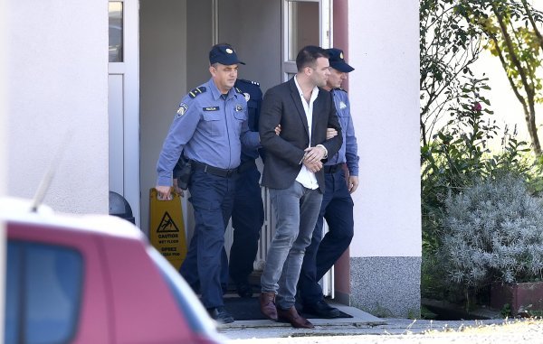 Dovođenje Vjeke Sliška u Općinsko državno odvjetništvo