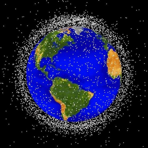 Četvrt milijna komadića svemirskih krhotina kruži u orbiti oko Zemlje