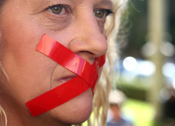 Ispred Županijskog suda u Šibeniku održan prosvjed "Pravda za djevojčice"