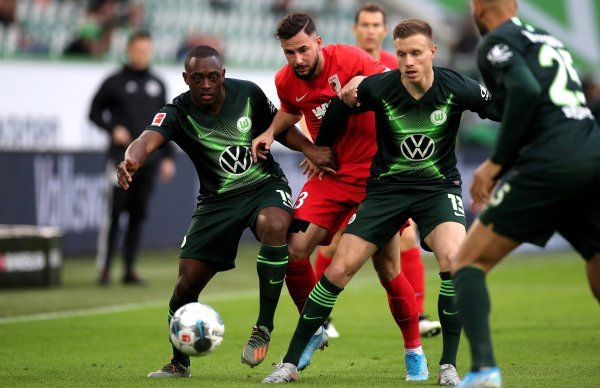 Wolfsburg (Jerome Roussillon, Yannick Gerhardt) - Augsburg (Marco Richter)