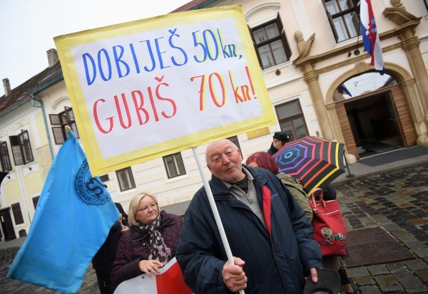 Sindikat umirovljenika uručio otvoreno pismo Vladi RH