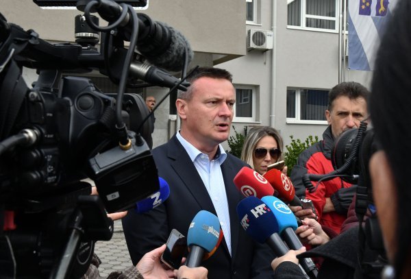 Slavonski Brod: Župan Danijel Marušić o isplati zaostalih plaća radnicima "Đure Đakovića"