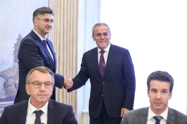 U Banskim dvorima održan sastanak Plenkovića i Bandića