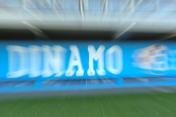 Murali i grafiti posvećeni Dinamu