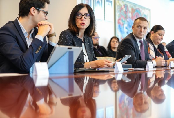 Ministrica Blaženka Divjak prezentirala tablete u sklopu projekta Škola za život