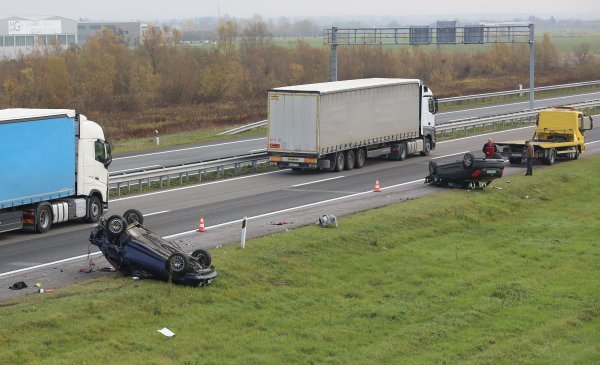 Nesreća na autocesti A3 kod Križa