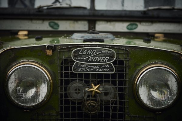 Land Rover Defender