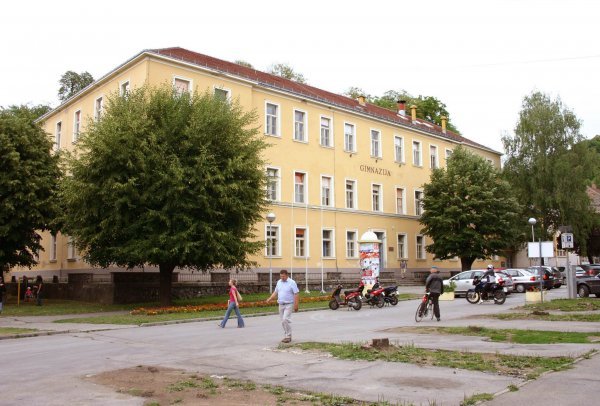 Požeška gimnazija jedna je od najstarijih prosvjetnih ustanova u Hrvatskoj