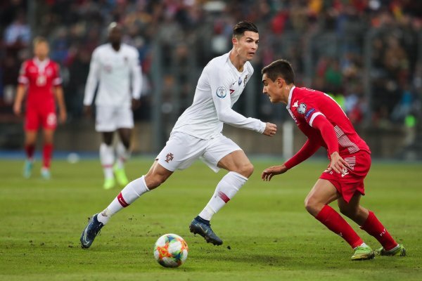 Luksemburg (Dirk Carlson) - Portugal (Cristiano Ronaldo)