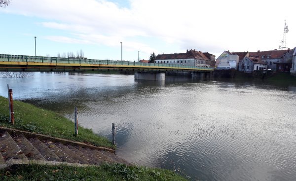 Porastao vodostaj rijeke Kupe u Karlovcu