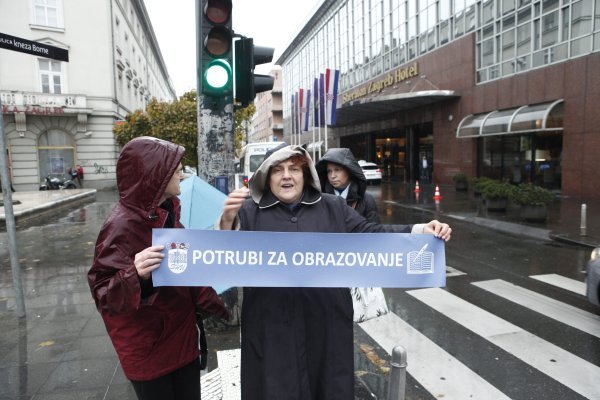 Sindikalna akcija potrubi za obrazovanje u Zagrebu