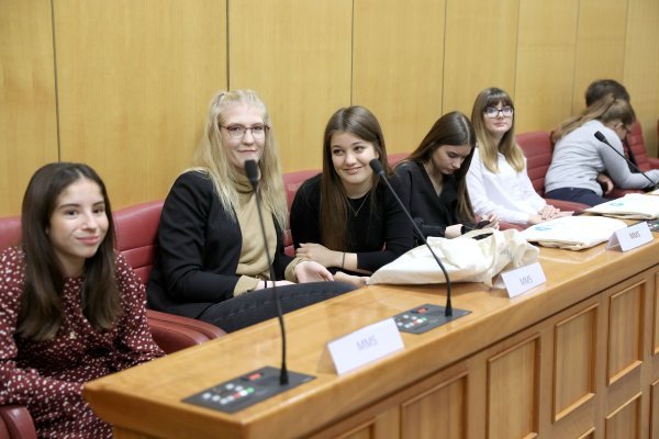 U Saboru je održana sjednica djece i zastupnika Hrvatskog sabora
