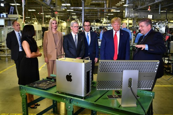 Donald Trump posjetio Apple