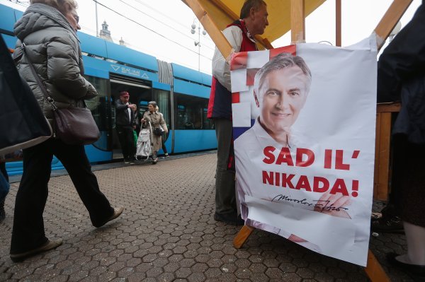 Prikupljanje potpisa za Miroslava Škoru, kandidata za predsjednika