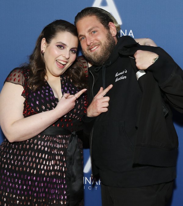 Beanie Feldstein i Jonah Hill