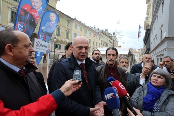 Predsjednički kandidat Mislav Kolakušić posjetio je građane Rijeke