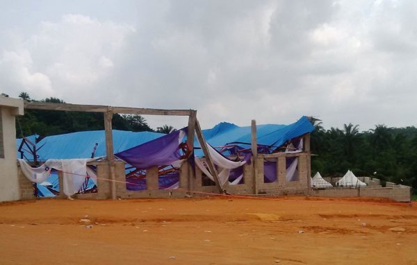 Srušio se krov crkve u Nigeriji: poginulo više od 160 vjernika  