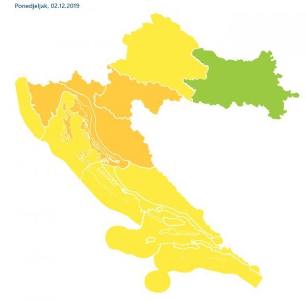 Za ponedjeljak je izdan žuti i narančasti meteoalarm za veći dio Hrvatske zbog očekivanih obilnih oborina, kiše i snijega, te jakog vjetra
