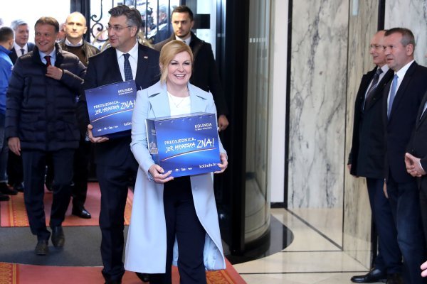 Kolinda Grabar-Kitarović predala potpise DIP-u