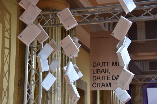 Sa(n)jam knjige u Istri