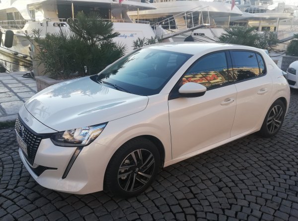 Peugeot 208 Allure PureTech 100 S&S BVM6