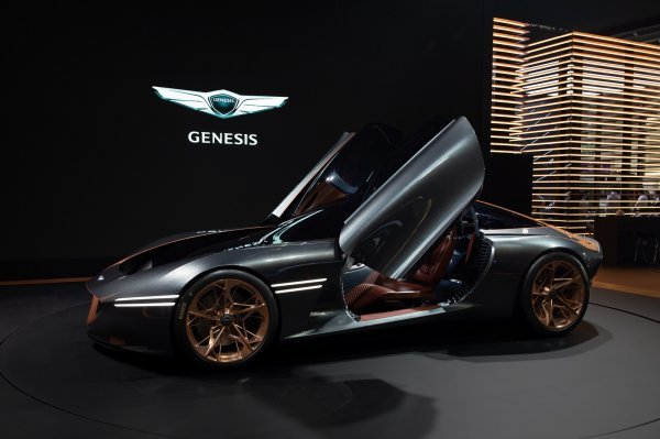 Genesis Essentia Concept