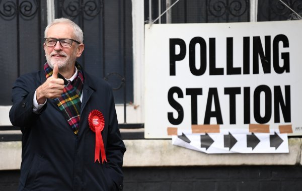 Jeremy Corbyn na biralištu