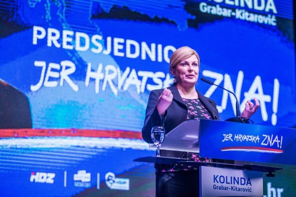 Kolinda Grabar Kitarović na predizbornom skupu u Osijeku