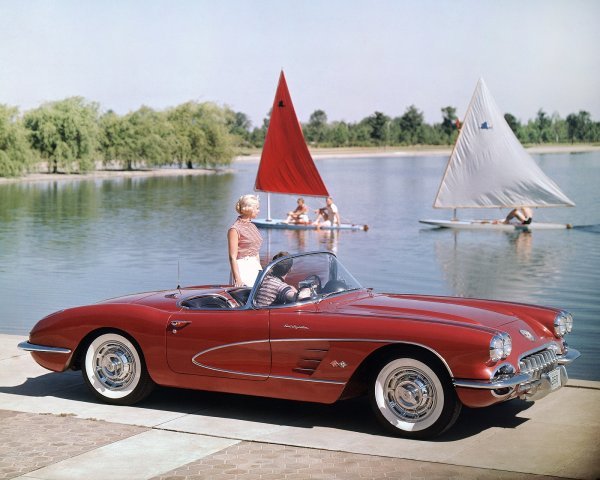 Chevrolet Corvette Convertible (1960.)