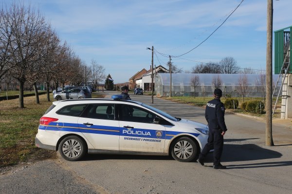 Očevid nakon požara koji je izbio u zgradi Iločkih podruma