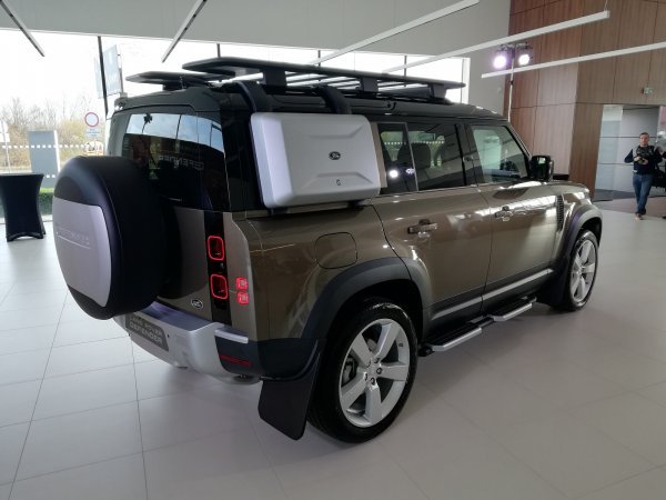 Land Rover Defender 110 - hrvatska premijera