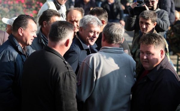 Ivan Turudić posjetio prosvjednike ispred Ministarstva branitelja (1)