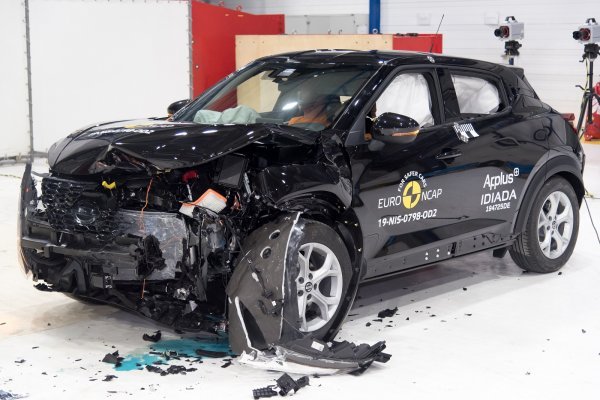 Nissan Juke nakon testa frontalnog sudara