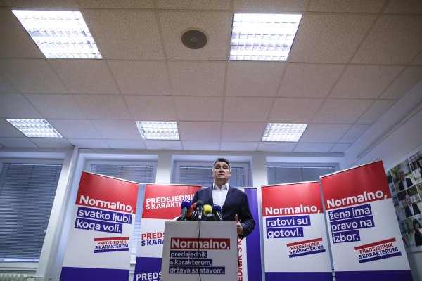 Press konferencija predsjednickog kandidata Zorana Milanovića