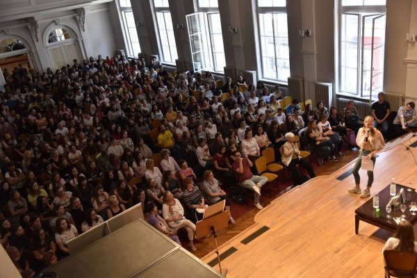 Književna matineja Julijane Adamović s učenicima zagrebačkih srednjih škola i gimnazija