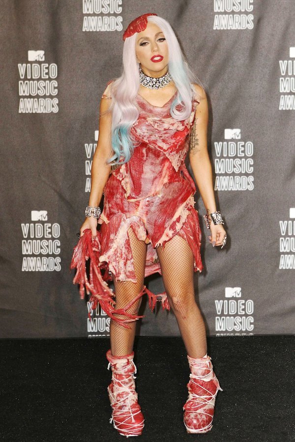Lady Gaga u haljini od mesa