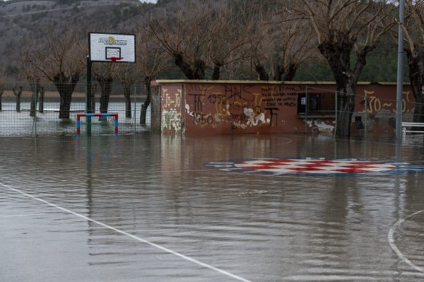 Skradin: Visoki vodostaj rijeke Krke i velike kiše uzrokovale su poplave u centru grada