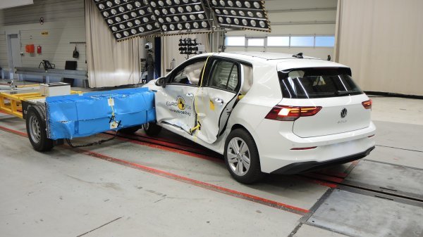 Volkswagen Golf - Side crash test 2019 - nakon sudara