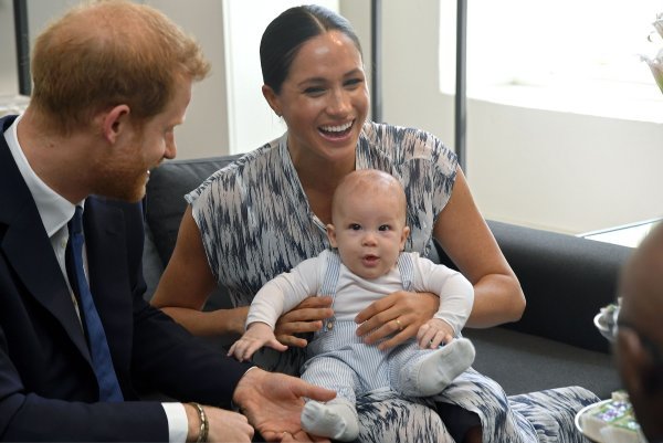 Meghan Markle i princ Harry s malenim Archiejem
