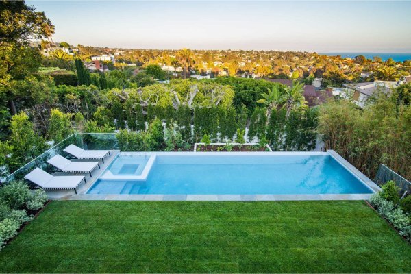 Dom Leighton Meester i Adama Brodyja