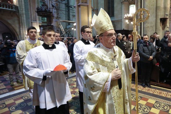 Zagreb: Nadbiskup kardinal Josip Bozanić predvodio misu polnoćku