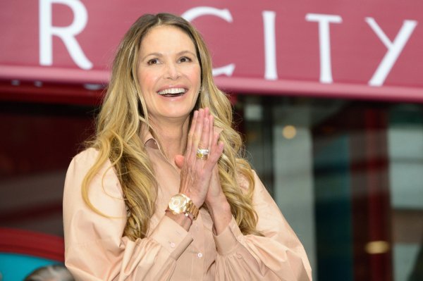 Elle Macpherson