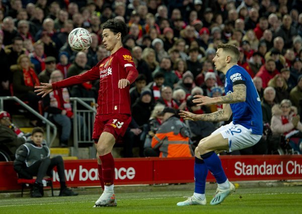 Liverpool (Takumi Minamino) - Everton (Lucas Digne)