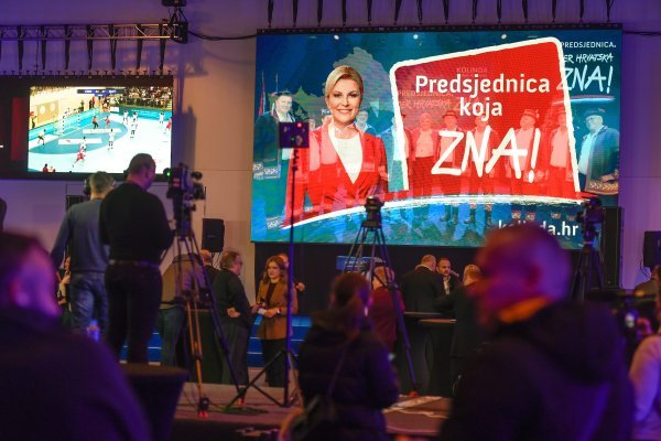 Praćenje izbornih rezultata iz stožera Kolinde Grabar Kitarović