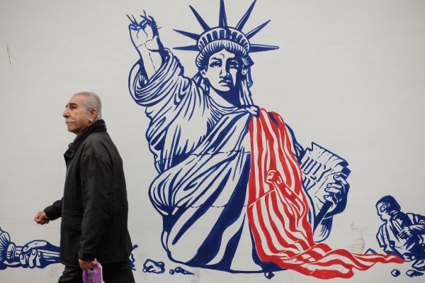 Protuamerički grafiti u Iranu