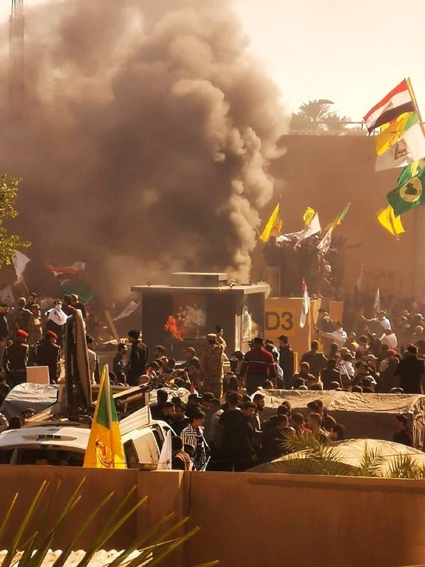 Američka ambasada u Bagdadu pod opsadom simpatizera proiranskih šijitskih milicija