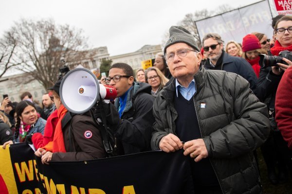 Martin Sheen i Joaquin Phoenix na protestu o klimatskim promjenama