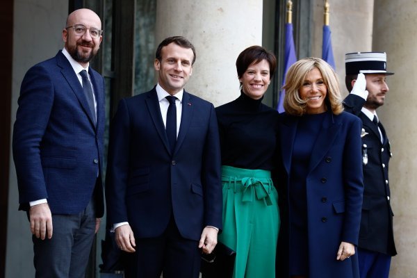 Brigitte Macron i Amelie Derbaudrenghien