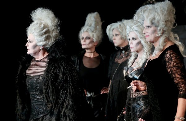 Predstava 'Najstariji zanat'