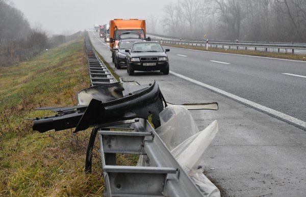Teška nesreća na Autocesti A3, jedna osoba poginula, pet ozlijeđenih